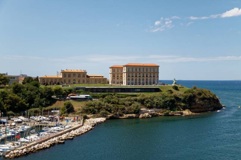 Où organiser une soirée congrès médical à Marseille Vieux-port