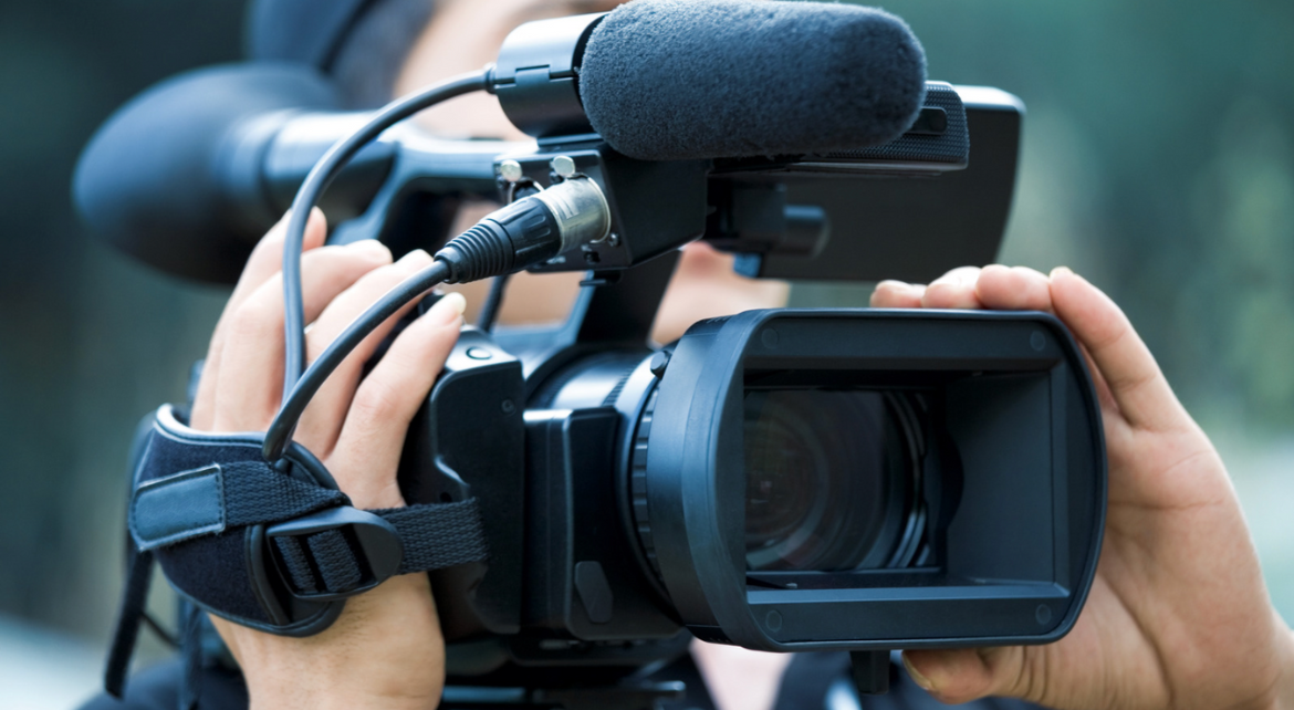 Tournage de films dans la Baie ou dans les calanques de Marseille depuis nos bateaux