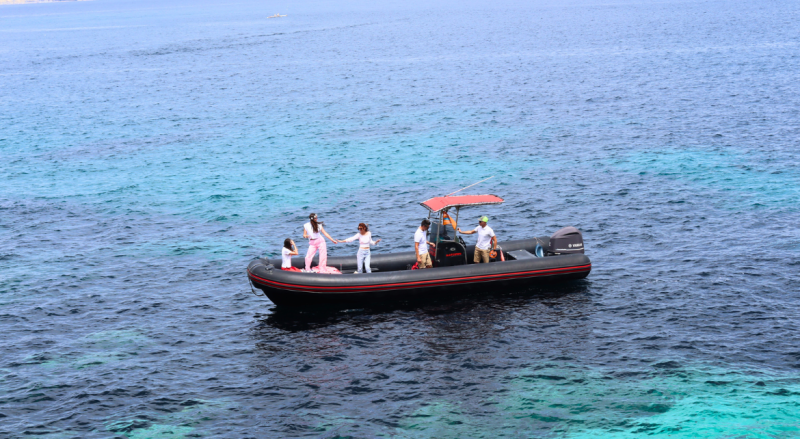Semi-rigide pour événements en mer