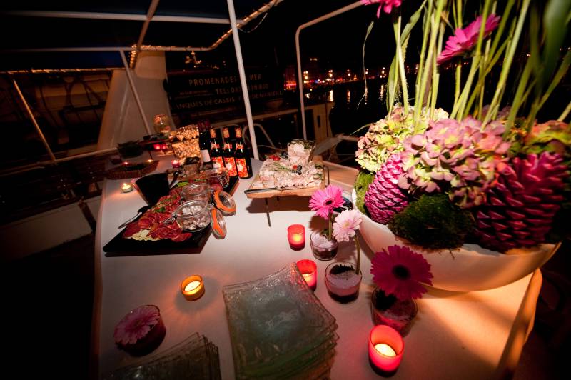 Buffet apéritif à bord de l'Ilienne